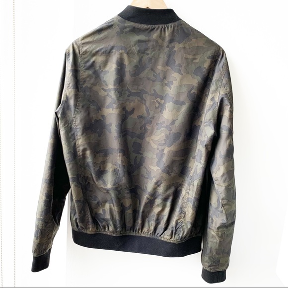 Zara Man Light Bomber Camo Print Jacket - Picture 5 of 13